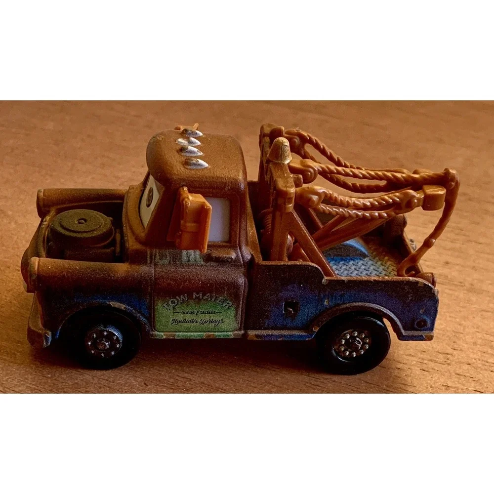 Disney Pixar Cars 3 Mater 1:55 Scale Die Cast Vehicle‎